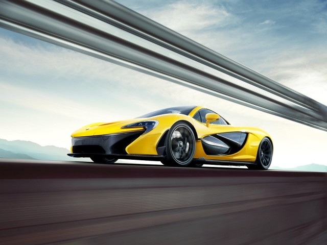 The McLaren P1 2013-2.jpg